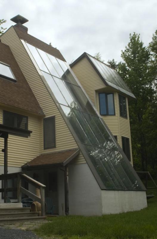 Pourquoi choisir l'&eacute;lectricit&eacute; solaire &agrave; B&Eacute;NESTROFF pour votre maison ?