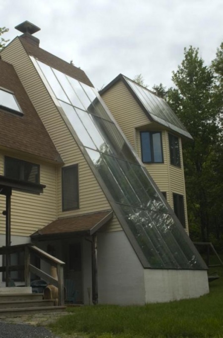 Pourquoi choisir l'&eacute;lectricit&eacute; solaire &agrave; B&Eacute;NESTROFF pour votre maison ?
